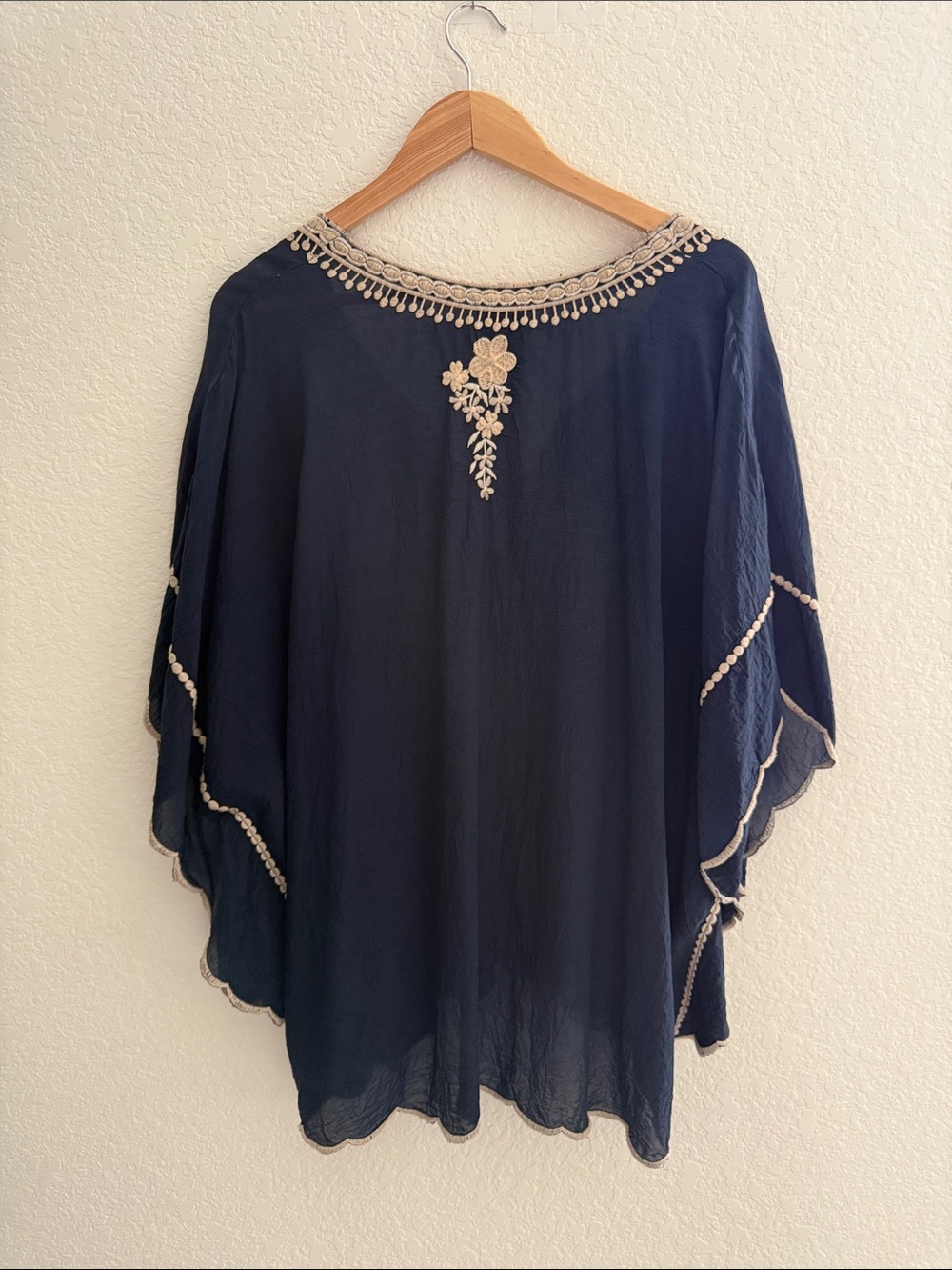 Johnny Was Embroidered Tunic/Blouse Oversized Navy Blue & cream Size M - Picture 3 of 10